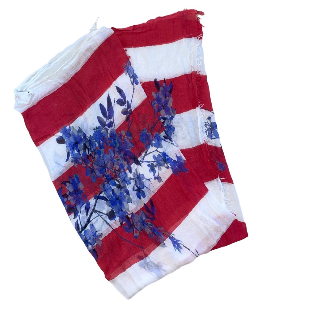 Exibit Scarf